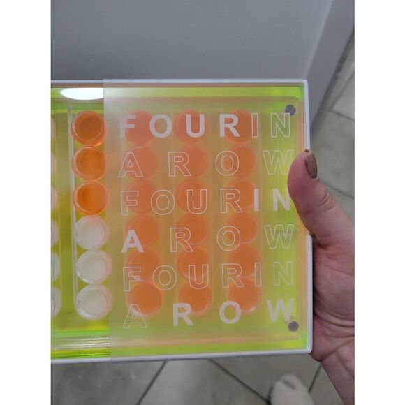 Sunnylife lucite four in row game - Picture 4 of 5